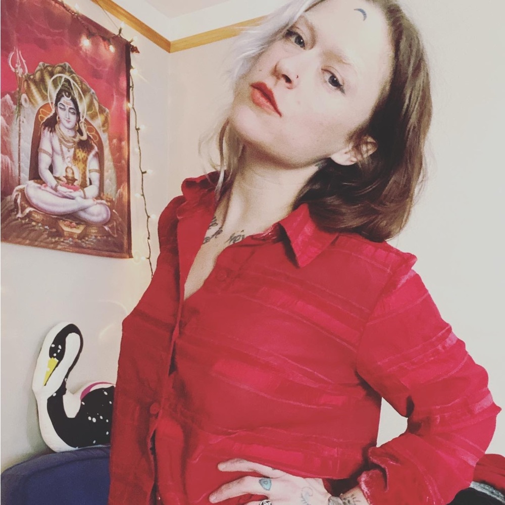 this sheer red velvet chicos blouse is so perfect! just in time for valentines💄